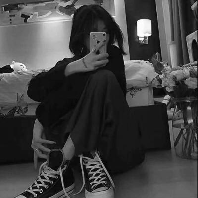 高清好看的女生头像个性时尚伤感图片(28张)