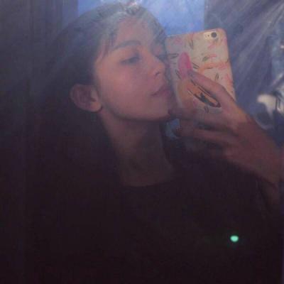 高清好看的女生头像个性时尚伤感图片(28张)