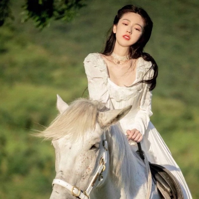 高清真人女孩头像(26张)