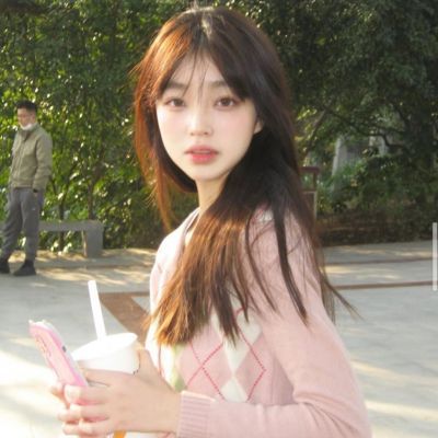 高清真人女孩头像(26张)