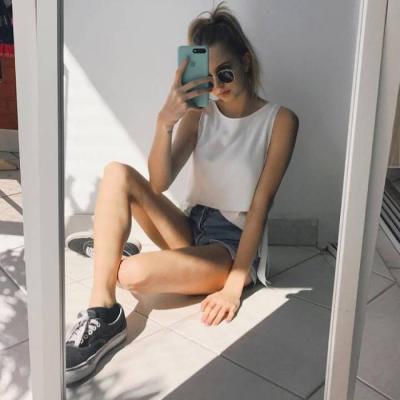 欧美特好看的微信头像(24张)