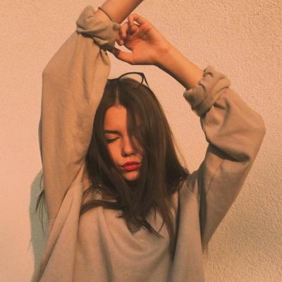 欧美特好看的微信头像(24张)