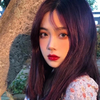 二零二零最火女生头像(24张)