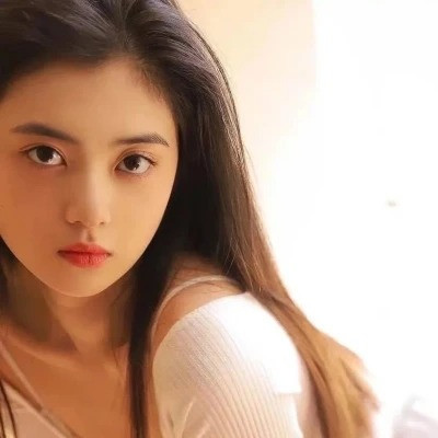 二零二三最火女生头像(精选24张)