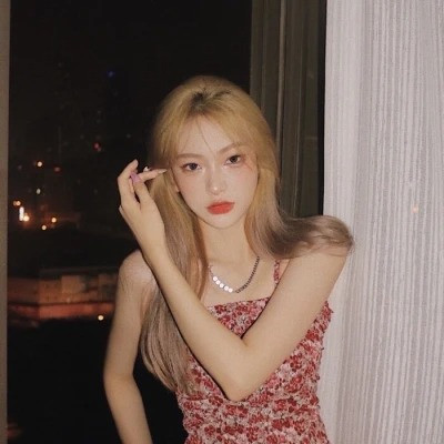 二零二三最火女生头像(精选24张)