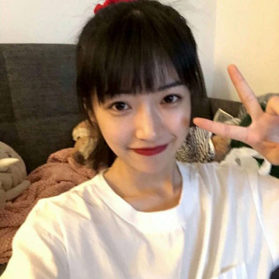 甜美笑容可爱女头像大全(精选24张)