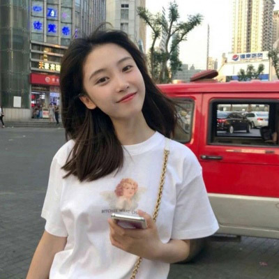 甜美笑容可爱女头像大全(精选24张)