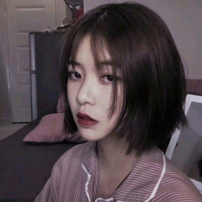 女头伤感孤独高清头像(精选24张)