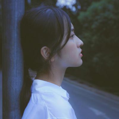 女头伤感孤独高清头像(精选24张)