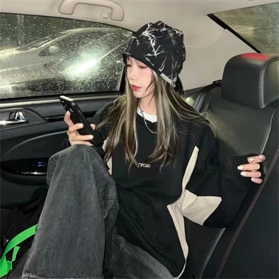 不易察觉情侣头像(24张)