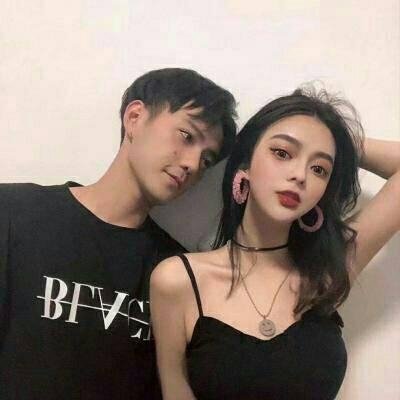 一左一右创意情侣头像(24张)