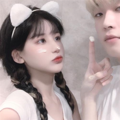 一左一右创意情侣头像(精选24张)