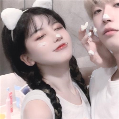 一左一右创意情侣头像(精选24张)