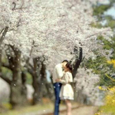 表达自己恋爱的微信头像(18张)