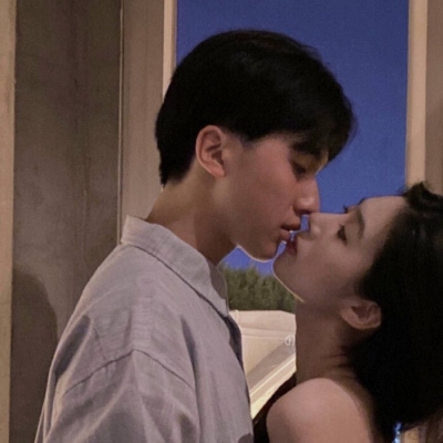 高清情侣亲密头像(精选14张)