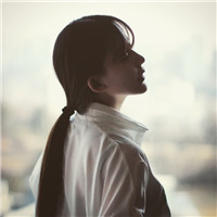 侧脸扎马尾辫女生头像(18张)
