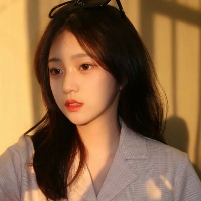 高清霸气最酷的2023女生头像图片(28张)