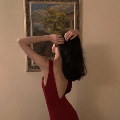 高冷清纯美女头像(精选24张)