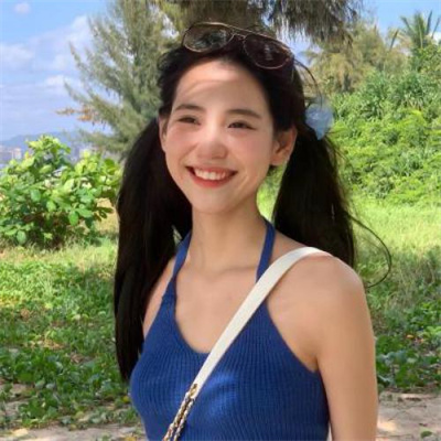 高清好看的微信女头真人ins风格图片(精选24张)