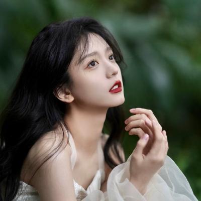 清新干净女头像(24张)