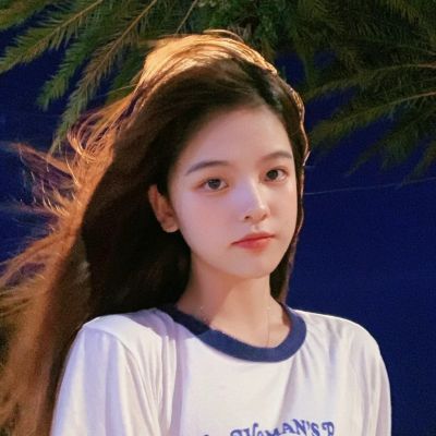 清新干净女头像(24张)