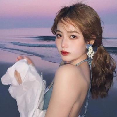 清新干净女头像(24张)