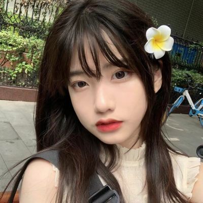 清新干净女头像(24张)