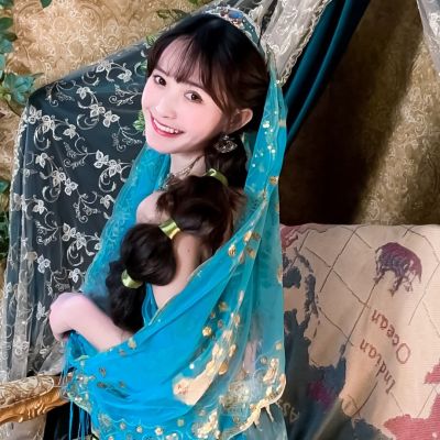 清新干净女头像(24张)