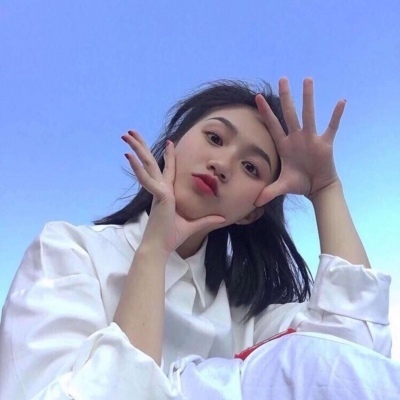 清新干净女头像(24张)