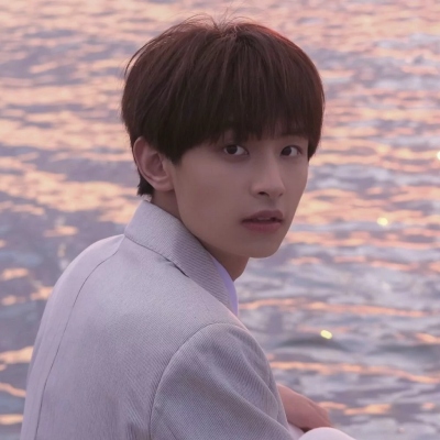 全网最火情侣头像(精选18张)