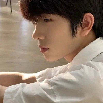 头像图片2023最火爆男微信(22张)