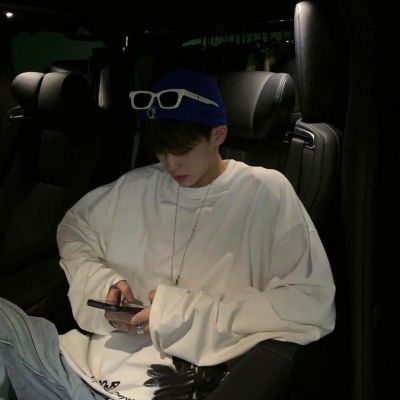 头像图片2023最火爆男微信(22张)