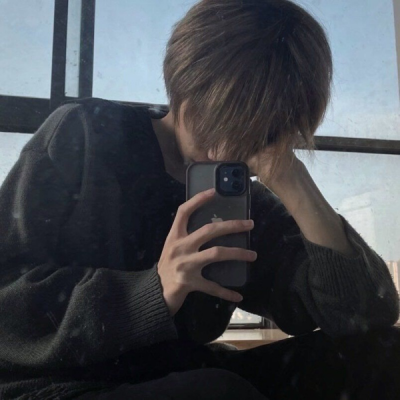 头像图片2023最火爆的男生(24张)