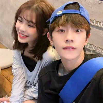 最近最火情侣头像(精选24张)