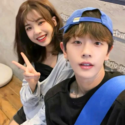 最近最火情侣头像(精选24张)