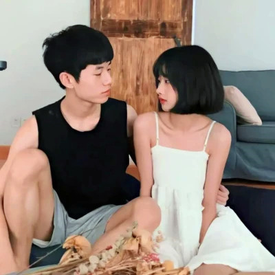 最近最火情侣头像(精选24张)