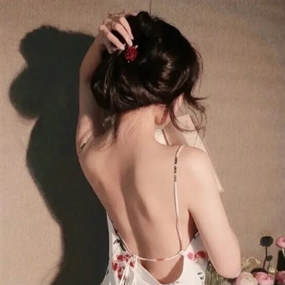 女生专用的好看头像(24张)