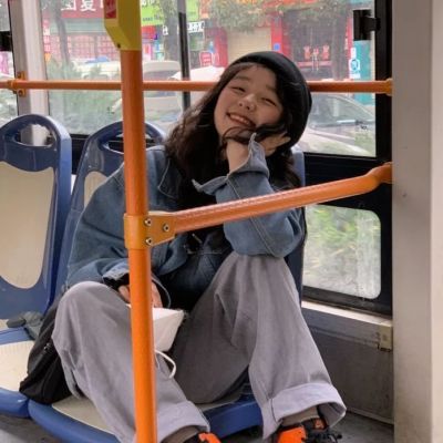 好看的女生图片头像(精选24张)