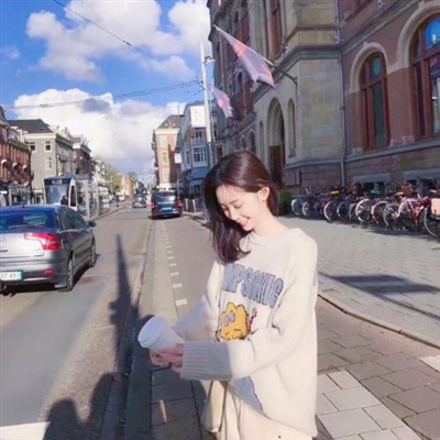 好看的女生图片头像(精选24张)