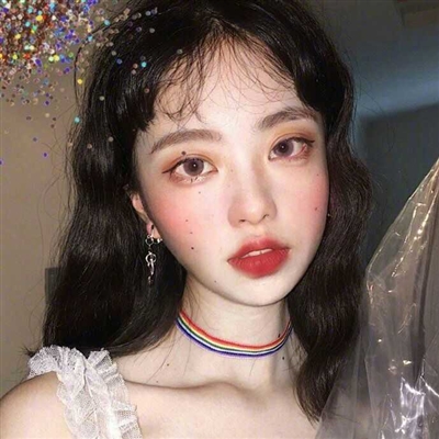 既惊艳又耐看的头像(精选20张)