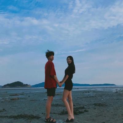 微信情侣头像甜蜜高清(精选24张)