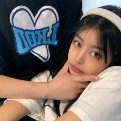 微信情侣头像甜蜜高清(精选24张)