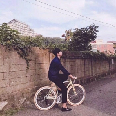 抖音沙雕情头一左一右(精选24张)