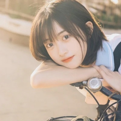 高清可爱的女生头像(32张)