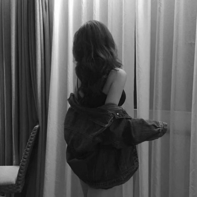 御姐黑白霸气头像(精选24张)