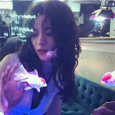 时尚美女的头像(24张)