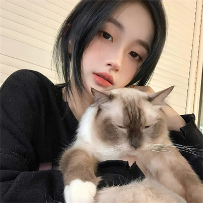 好看的酷女孩头像(精选26张)