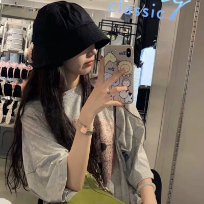 好看的酷女孩头像(精选26张)