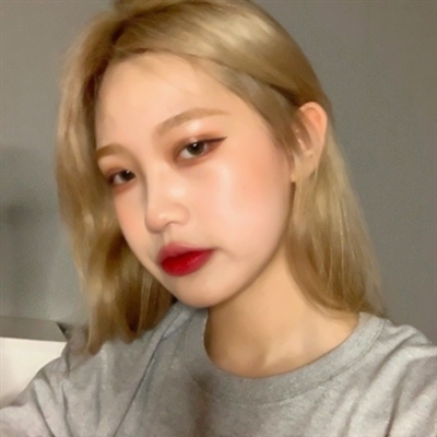 染头发的女生头像(精选30张)