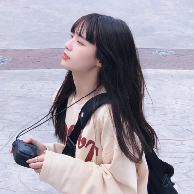 qq女头真人小清新真人高清图片(28张)